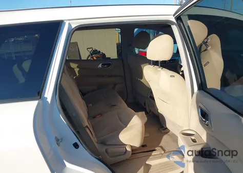 2014 Nissan Pathfinder S z USA, uszkodzony, nr VIN 5N1AR2MN3EC734872